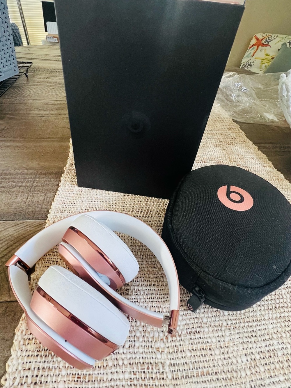 Beats Solo 3 Wireless Headphones Rose Gold w/Case New
